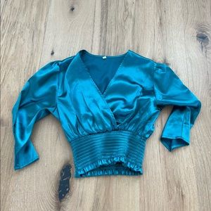 BEAUTIFUL COLOR. Teal satin fancy shirt. Looks expensive. Size small